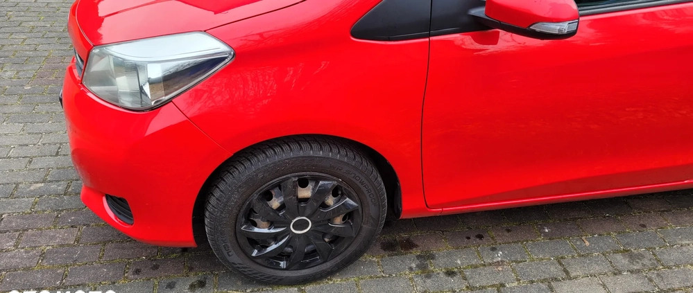 Toyota Yaris cena 17000 przebieg: 225600, rok produkcji 2013 z Ostróda małe 191